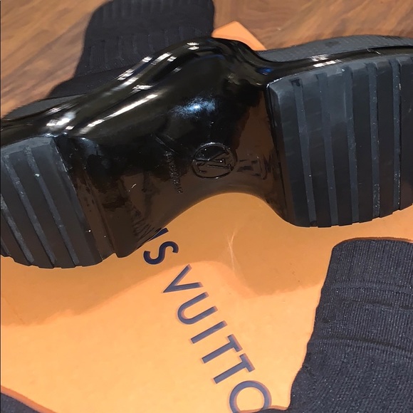 Black Louis Vuitton LV Archlight sneaker - Picture 2 of 3